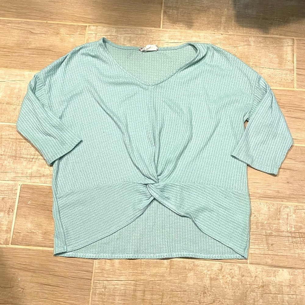 Women’s 3/4 Length Sleeve Top